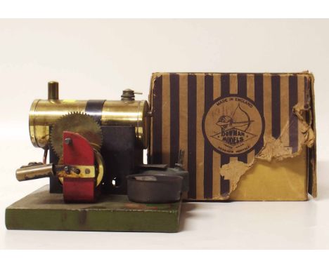 Bowman models stationary steam engine with box. Condition report: see terms and conditions