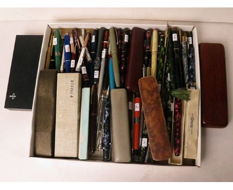 A good collection of vintage fountain pens and pencils including Parker and Conway Stewart 