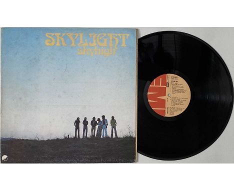 SKYLIGHT - SKYHIGH (EMA.302). A copy of Skylight - Skyhigh from 1974. The record is in VG+ condition with some scuffs on side