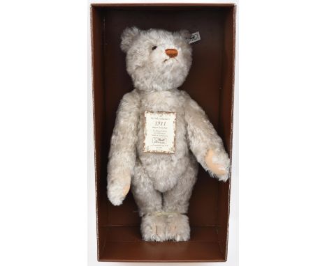 3 Steiff. A 1992 British Collector's 1911 Replica Teddy Bear 48cm (406645). 'Faithful to the original in every detail' finish