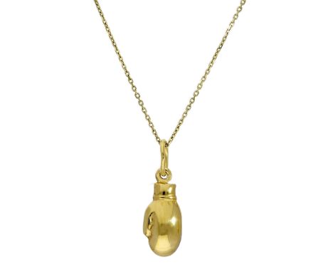 A new 9ct gold boxing glove pendant necklace. 18inch chain