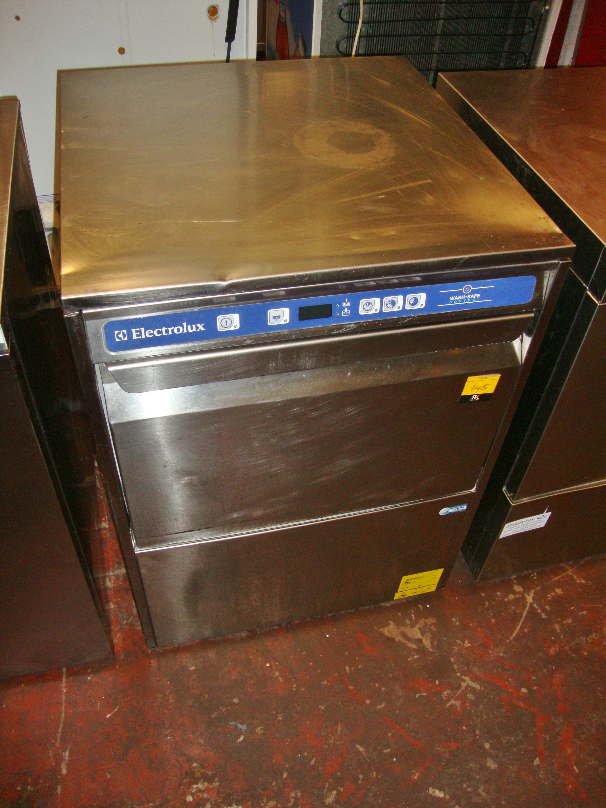 Electrolux WashSafe Control stainless steel commercial glasswasher
