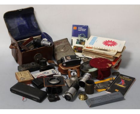 A COLLECTION OF VARIOUS PHOTOGRAPHY ITEMS, to include a cased Selconic Light Meter, Ross Telephoto f6.8 90 mm lens, 4.25" opt