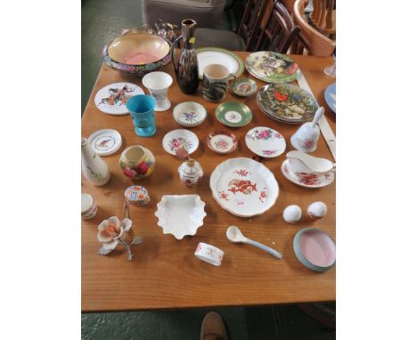 SELECTION OF DECORATIVE CHINA AND PORCELAIN INCLUDING ROYAL WORCESTER CLAM SHELL DISH , PIN DISHES, DUCAL BOWL AND OTHER ITEM