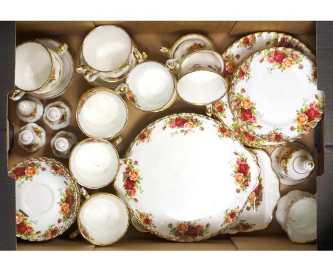 ROYAL ALBERT BONE CHINA 'OLD COUNTRY ROSES' PATTERN TEASET  COMPRISING 15 CUPS, 15 SAUCERS, 9 PLATES (DIA. 20.7 CM), 13 PLATE