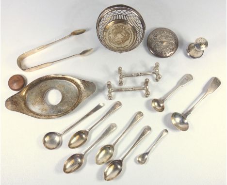 A PAIR OF SILVER KNIFE RESTS BY ROBERT PRINGLE AND SONS, CHESTER 1912, PAIR OF WILLIAM IV SUGAR TONGS, VICTORIAN SMALL SAUCE 