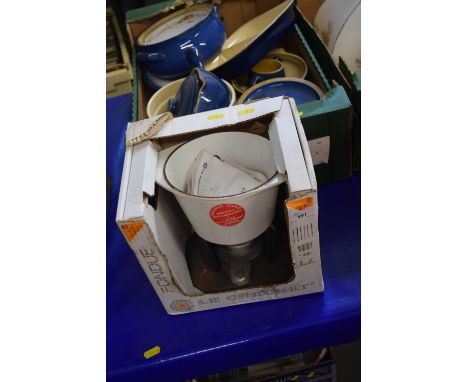 Ceramic fondue set in box with instructions