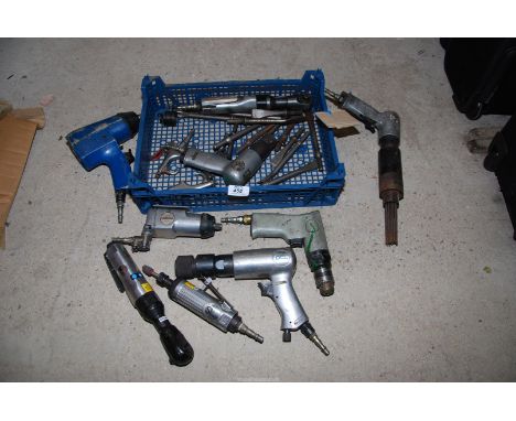 A quantity of pneumatic air tools including 3/8'' air ratchets, air drills, chisels etc.