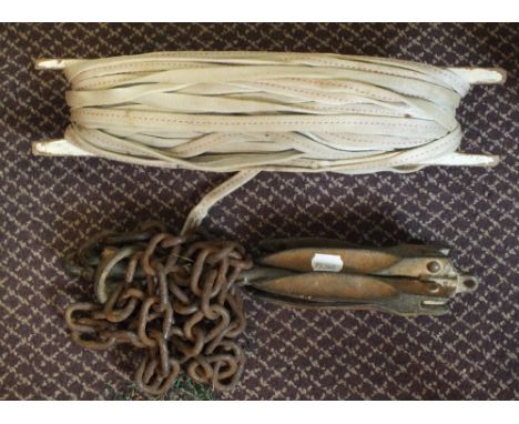 A Dinghy anchor and chain plus warp