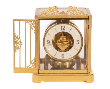 LeCoultre &amp; Cie Perpetual Atmos Mantel Clock  Serial #157517, having an Arabic numeral round white enamel dial, 15-jewel 