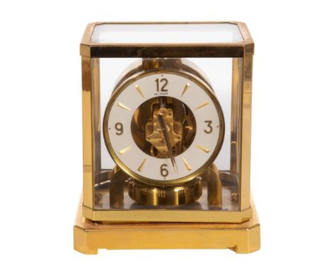 LeCoultre &amp; Cie Perpetual Atmos Mantel Clock  Serial #157683, having an Arabic numeral circular white enamel dial, 15-jew