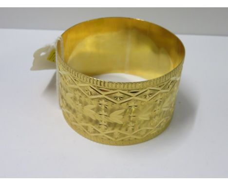 EASTERN GOLD BANGLE, marked 21K, 63 grams 
