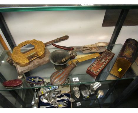 PAPIER MACHE CARD CASE, Edwardian pierced blade fish servers, embossed copper powder flask, pestle and mortar and contents of