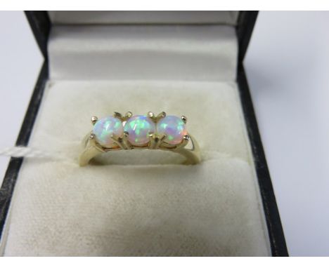 9ct GOLD 3 STONE OPAL RING, size O