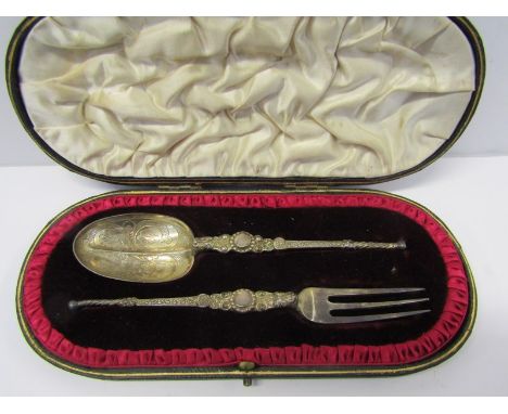 SILVER GILT ANOINTING SET, original cased HM silver Anointing spoon with matching fork, London 1902