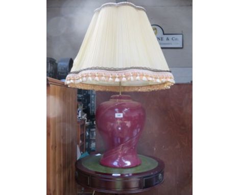 MODERN GILDED CERAMIC TABLE LAMP WITH SHADE 