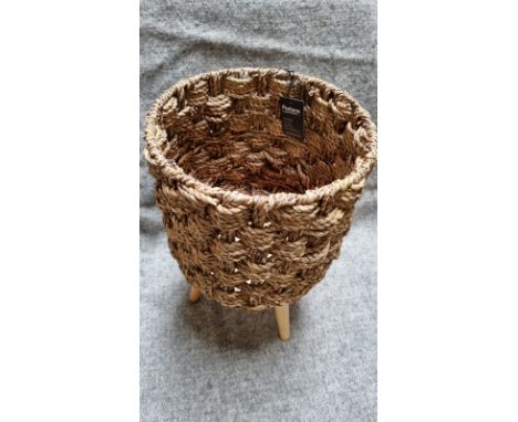 Parlane New Retail Item Peru Planter Natural Seagrass 515 X 300mm (820775)
