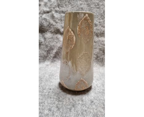Parlane New Retail Item Leafy Vase Cream Lustre Ceramic 250 X 130mm (820502)