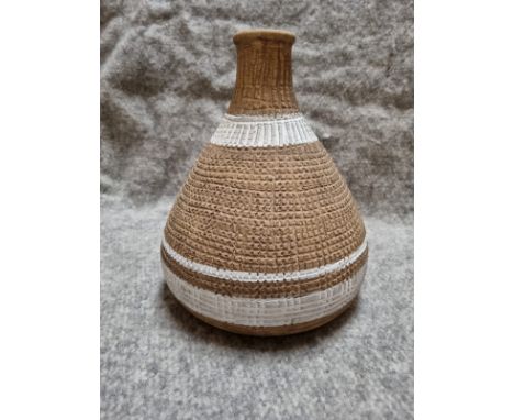 Parlane New Retail Item Jerrico Vase Russet And White Terracotta 240 X 195mm (821002)