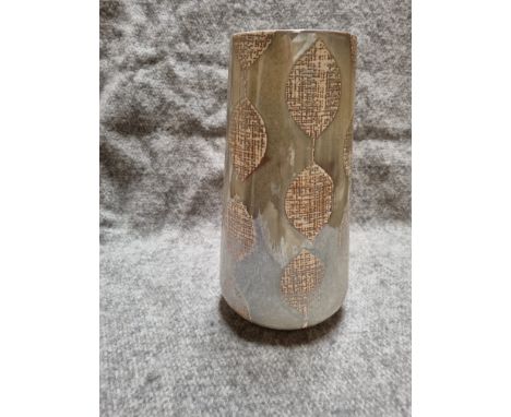 Parlane New Retail Item Leafy Vase Cream Lustre Ceramic 310 X 160mm (820503)