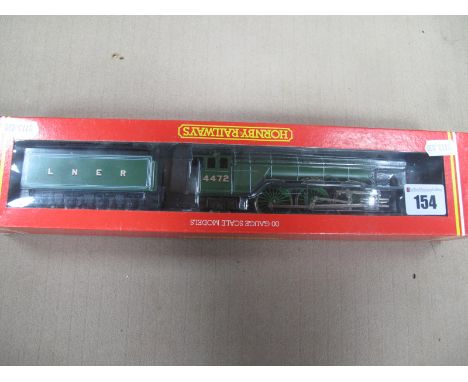 Hornby ''OO'' Gauge/4mm Ref. R398 Class A3 4-6-2 Steam Locomotive and Eight Wheel Tender, L.N.E.R green ''The Flying Scotsman
