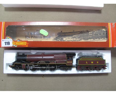Hornby ''OO'' Gauge/4mm Ref R050 Class 7P 4-6-2 Steam Locomotive and Six Wheel Tender, LMS maroon ''The Princess Royal'' R/No
