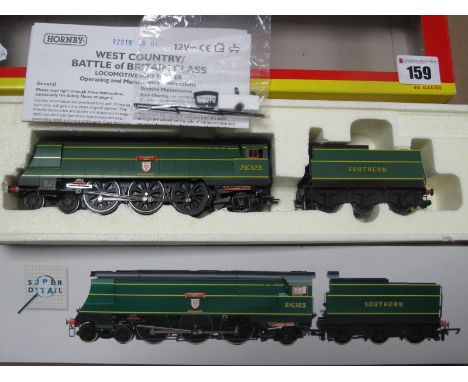 Hornby ''OO'' Gauge/4mm Ref R2219 West Country Class 4-6-2 Steam Locomotive and Six Wheel Tender, SR green ''Blackmoor Vale''