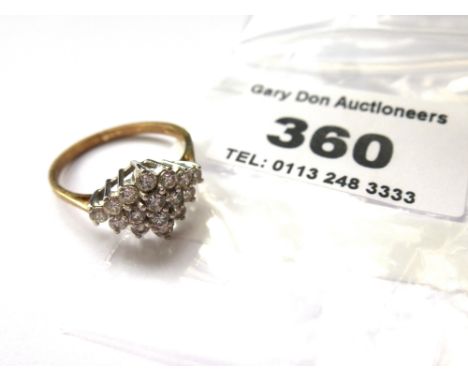 9K GOLD AND WHITE STONE RING SIZE N W: 2.2G