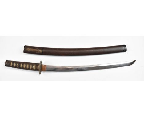 Japanese Wakizashi Samurai sword with signed tang, hammered and embossed copper fuchi, shagreen handle, pierced steel tsuba, 