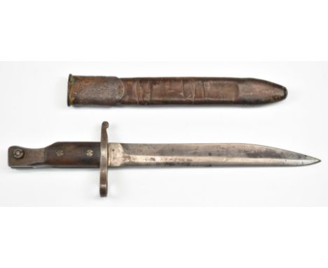 Ross Rifle Company 1907 pattern bayonet with wooden handle, pommel stamped with ministry broad arrow, '11 9/15' and 'Ross Rif