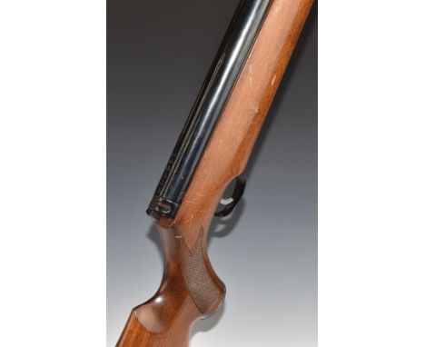 Webley Patriot .25 FAC air rifle with chequered semi-pistol grip, raised cheek piece to the stock, adjustable trigger and sou