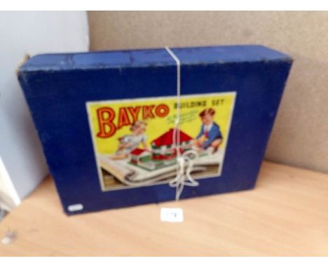 A Bayko building set
