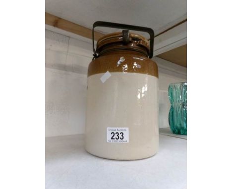 A WW1 lidded stoneware jar marked 'Ointment anti-gas, No.3)