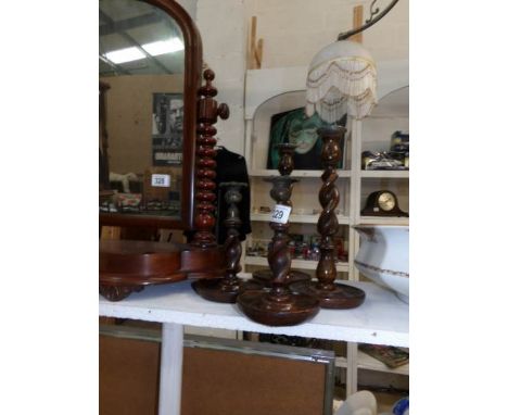 A 2 lamp ceiling light