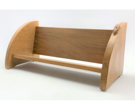 Thompson of Kilburn 'Mouseman' oak book trough with carved mouse signature H20cm x W45cm x D20cm  Condition Report & Further 