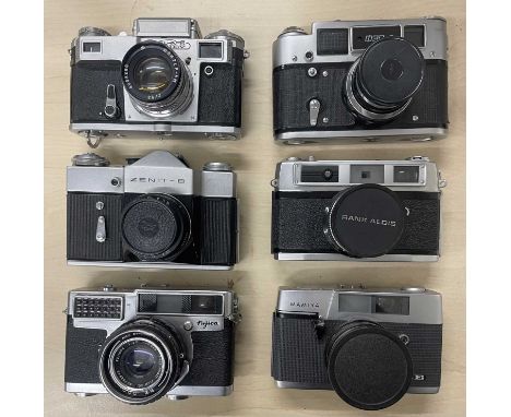 Six vintage cameras to include: Mamiya EE; Fujica 35-SE; Zenit-B; Rank Aldis; Kiev; Fed-2 (6)