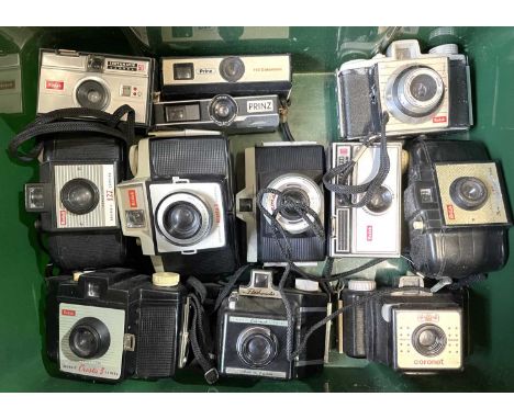 One box of various vintage cameras (12)
