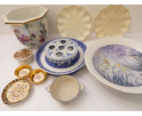 Eleven ceramic pieces to include:a Royal Staffordshire octagonal planter decorated with flowers and parrots (25 cm wide x 22 