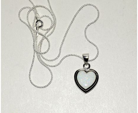 Silver heart shaped opal set pendant necklace