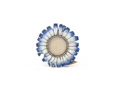 FABERGÉ, A SILVER GILT, GOLD, ENAMEL AND DIAMOND PHOTOGRAPH FRAME ST. PETERSBURG, 1899-1908 In the form of a flower head with