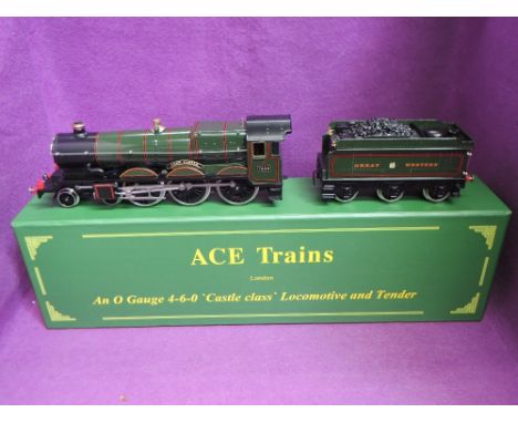 An ACE Trains O Gauge 2/3 rail Castle Class 4-6-0 Locomotive and Tender, in  Great Western livery no 7029 'Clun Castle' in or