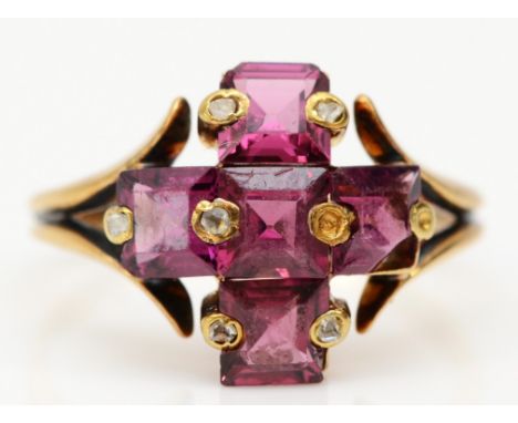 A 9ct gold garnet and diamond chip dress ring, two settings vacant, P, 3.3gm 