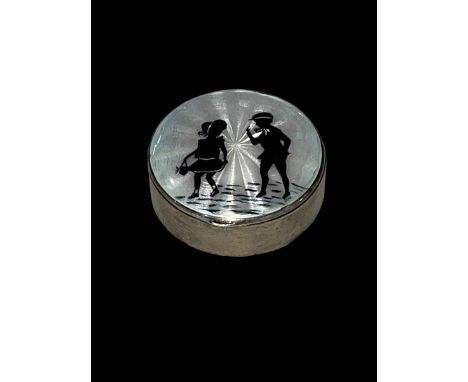 Marius Hammer silver and enamel pill box, 4cm diameter.