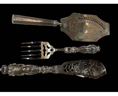 Pair Victorian silver handled fish servers and George III silver fish slice with later handle.