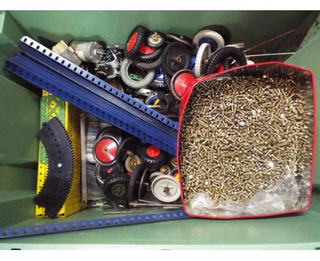 Meccano - a quantity of vintage Meccano construction pieces