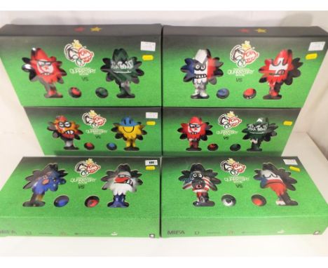 Crazy Smiles - six Michael Football Cup Quarry Bay 2006 VS figures by Crazy Smiles, all appear mint in excellent box (6). Est
