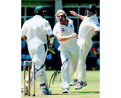 Mathew Hoggard signed 10x8 colour photo. Matthew James Hoggard, MBE (born 31 December 1976) is a former English cricketer, wh