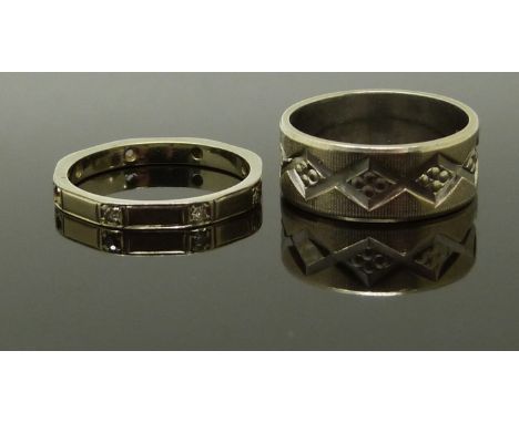 An 18ct white gold ring (1.6g) and a 9ct white gold ring (3.2g), size J &amp; H/I