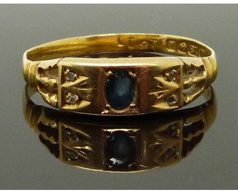 Edwardian 18ct gold ring set with a sapphire and diamonds, Birmingham 1909, size P, 2.05g&nbsp;