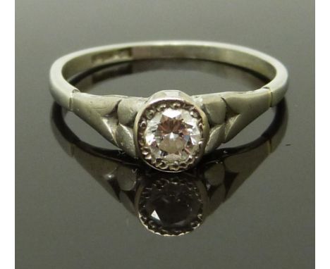 Art Deco platinum ring set with a diamond of approximately 0.25ct, size L, 2.59g&nbsp;